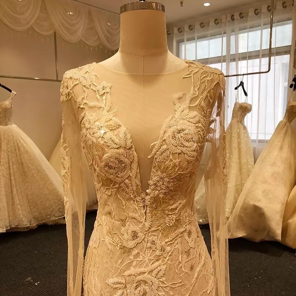 Mermaid wedding dress - Picture 5 of 7